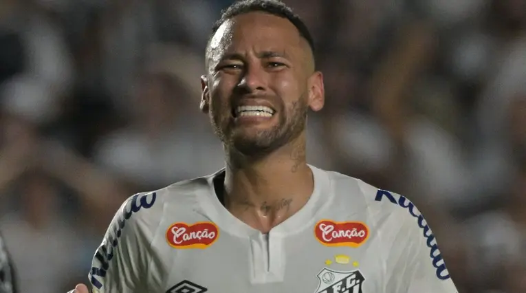 Neymar es el mayor afectado tras polémica decisión de Santos