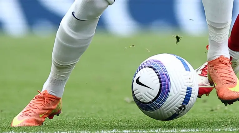 Balón del fútbol inglés