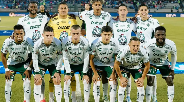 Club León alineación vs Cruz Azul en la Liga MX
