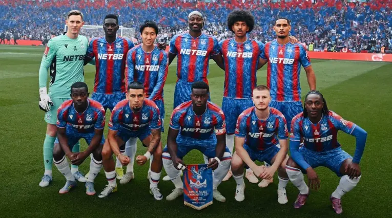 Crystal Palace envió mensaje a Muñoz y Lerma tras salir campeón