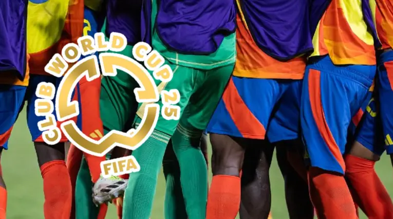 Futbolistas y logo Mundial de Clubes