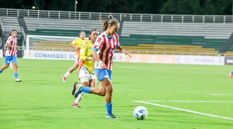 Gol de Paraguay vs Colombia en el Sudamericano Femenino Sub-17