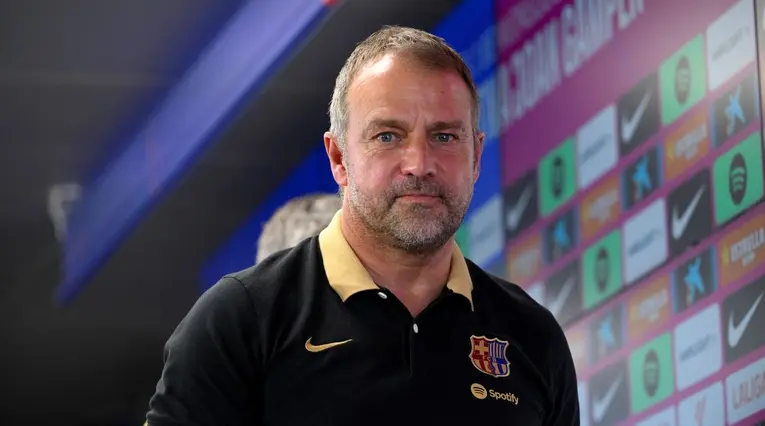 Barcelona confirmó decisión de última hora sobre su técnico para 2026