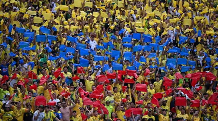 Hinchas del Atlético Bucaramanga en Copa Libertadores