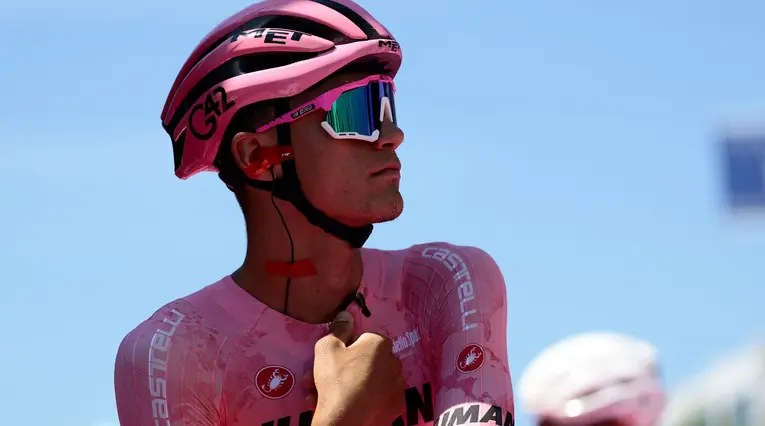 Isaac del Toro en el Giro de Italia 2025