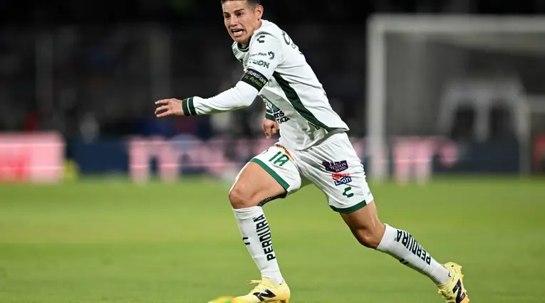 James Rodríguez jugando con el Club León de México en la Liga MX