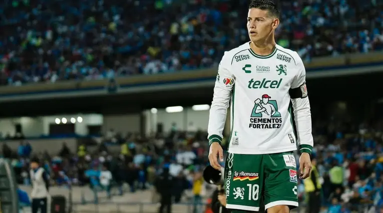 James Rodríguez en la Liguilla de la Liga MX contra Cruz Azul