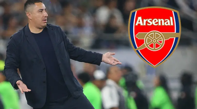 Efraín Juárez fichó a leyenda del Arsenal
