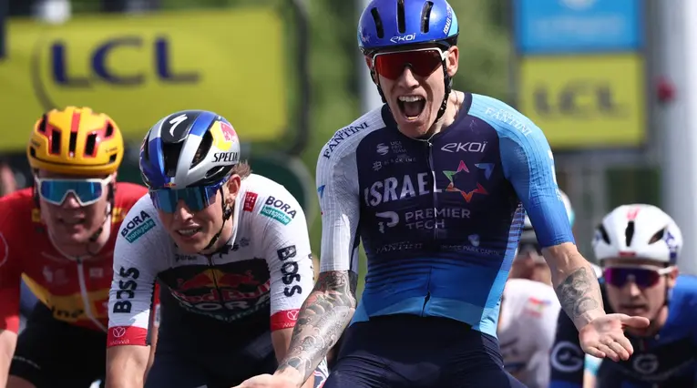 Jake Stewart ganó la etapa 5 del Critérium Dauphiné