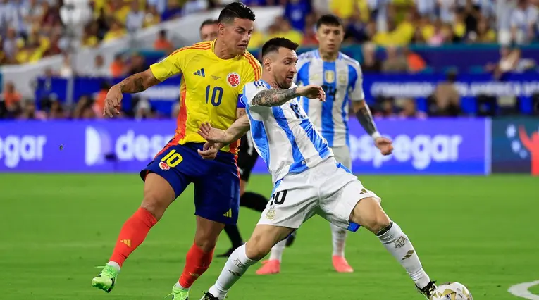 James recibe duras criticas desde Europa por su pelea con Messi