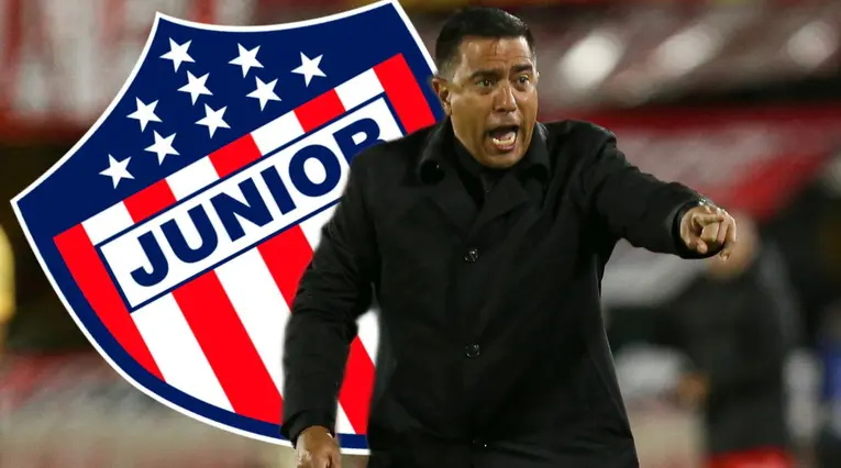 César Farías con Junior