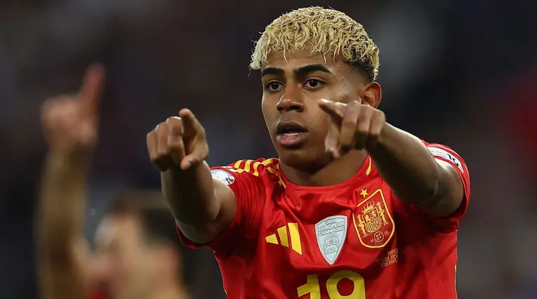 Lamine Yamal con la selección de España