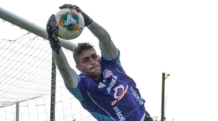 Santiago Mele, Junior