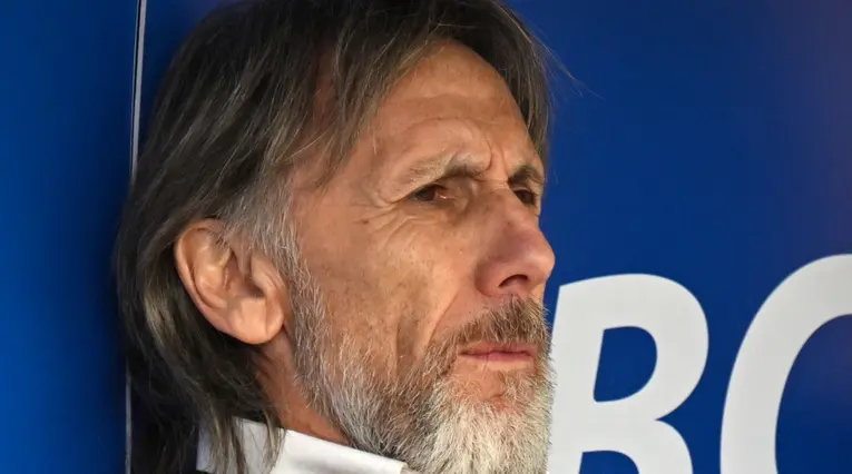 Ricardo Gareca dejó de ser entrenador de Chile