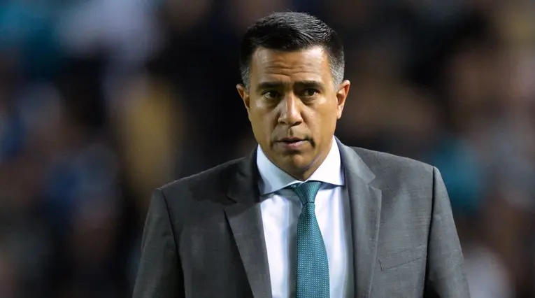 César Farías, técnico venezolano