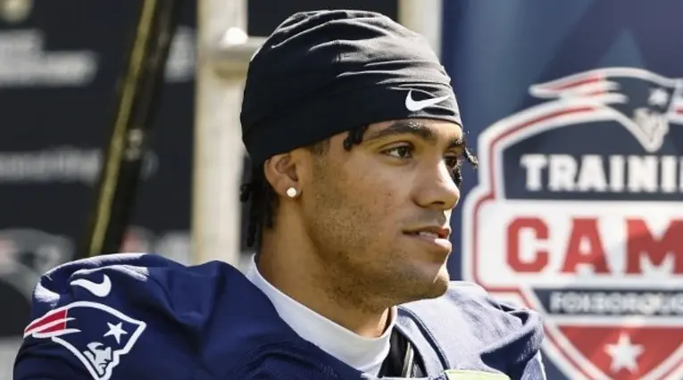 Christian González con los Patriots