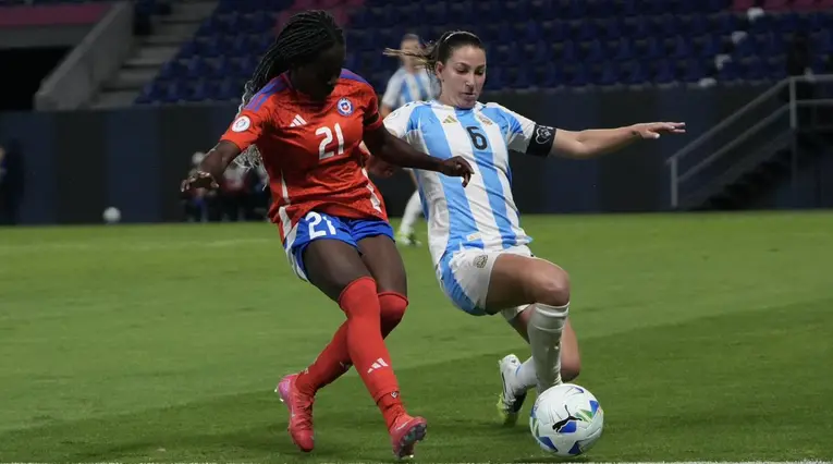 Argentina le remontó a Chile y se acerca a la clasificación en Copa América 