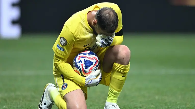 VIDEO: Donnarumma rompió en llanto tras haber lesionado a Musiala