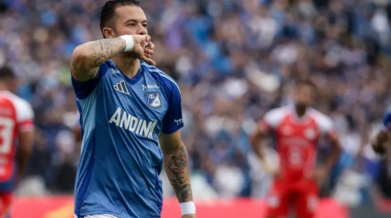 Millonarios se preocupa por Leonardo Castro y su recuperación. 