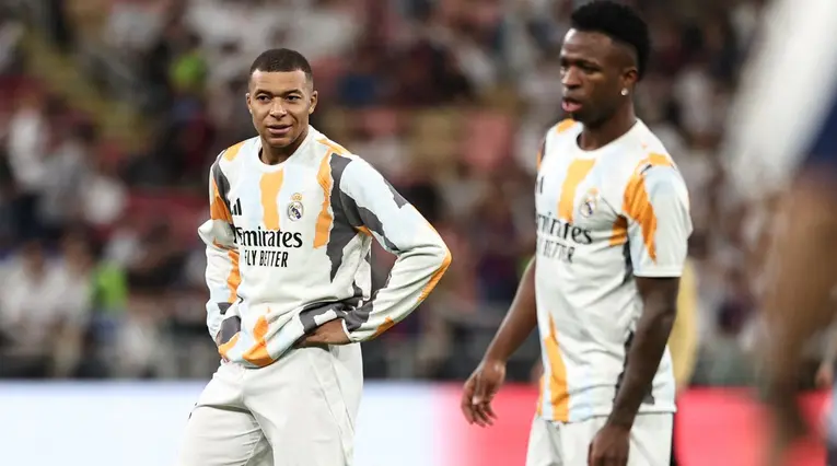 Arde el vestuario del Madrid: guerra abierta entre Vinicius y Mbappé 