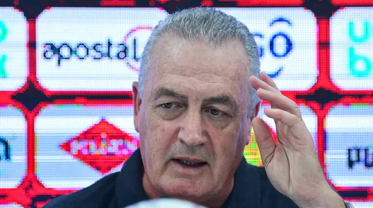 Gustavo Alfaro, entrenador de Paraguay