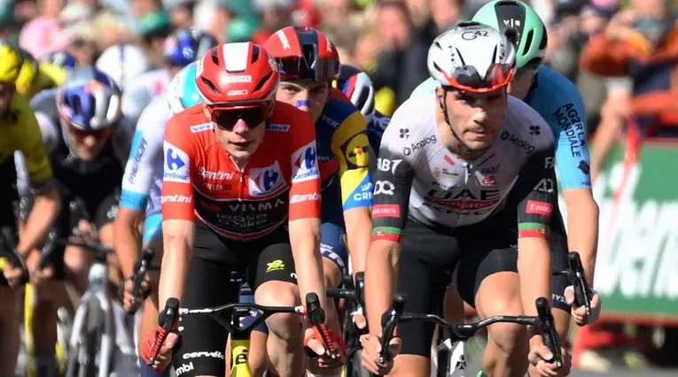 Jonas Vingegaard y Joao Almeida - Vuelta a España 2025