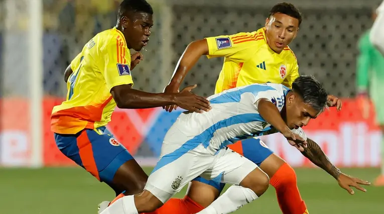 VIDEO - Colombia cayó en la trampa: expulsión infantil ante Argentina