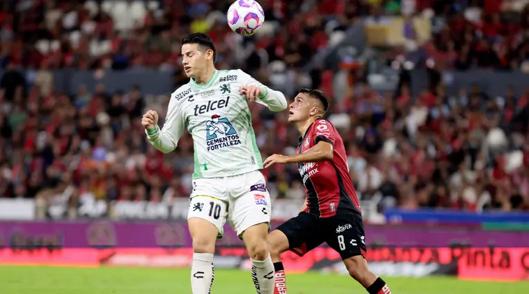 Ambriz explicó por qué de la sustitución de James Rodriguez con León