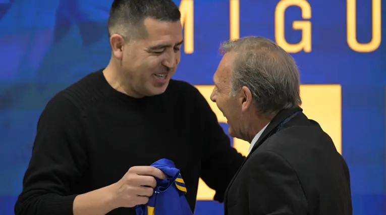 Juan Román Riquelme y Miguel Ángel Russo