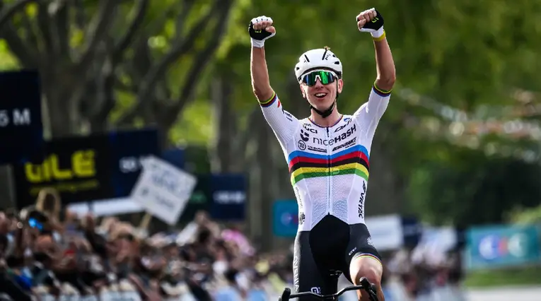 Tadej Pogacar ganó el campeonato europeo de ruta