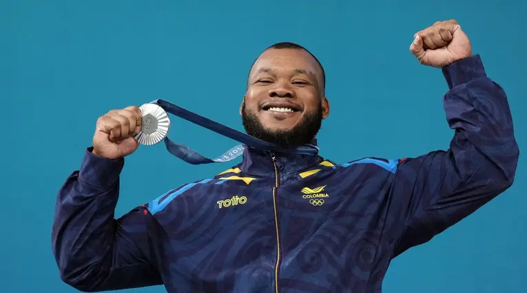 Yeison López logró titulo y record para Colombia en Mundial de Pesas