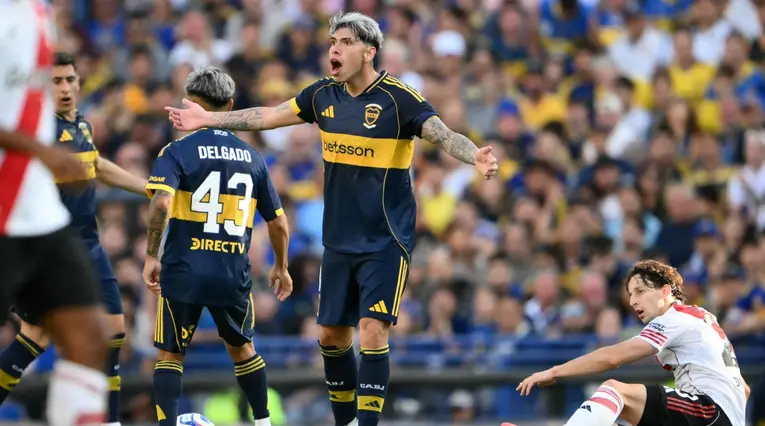 Boca Juniors superó a River Plate en el Superclásico