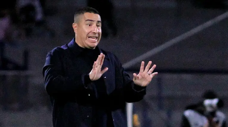 Efraín Juárez, técnico de Pumas