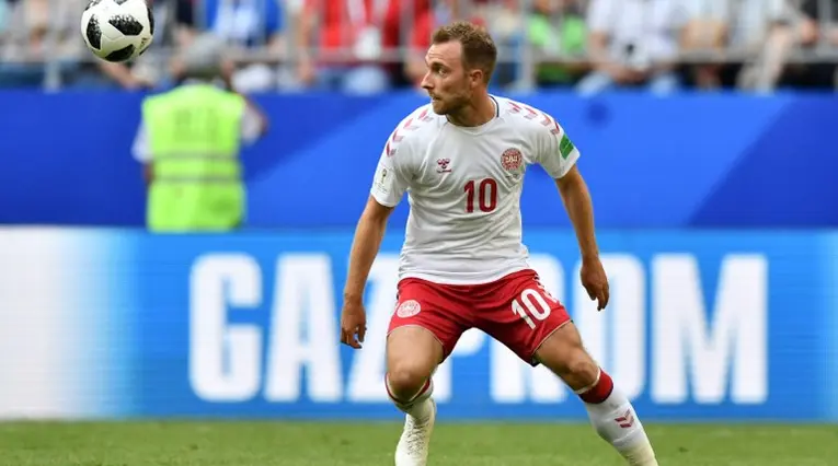 Jugador Christian Eriksen ante Australia