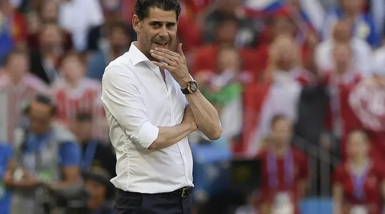 Fernando Hierro, director deportivo de Chivas