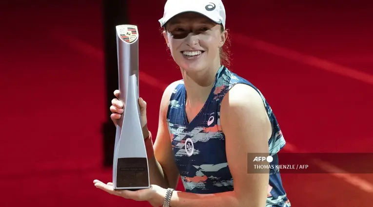 Iga Swiatek campeona del torneo WTA de Stuttgart 2022.