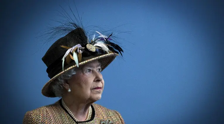 Reina Isabel II