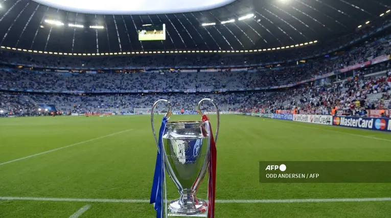 Trofeo de la Champions League en el año 2012.