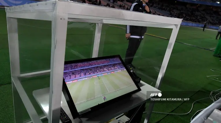 Primer partido con VAR en el fútbol mundial