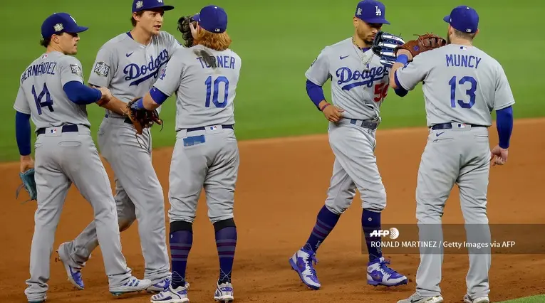 Dodgers, MLB