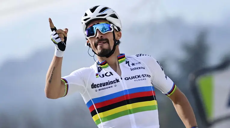Julian Alaphilippe, bicampeón del mundo en ciclismo