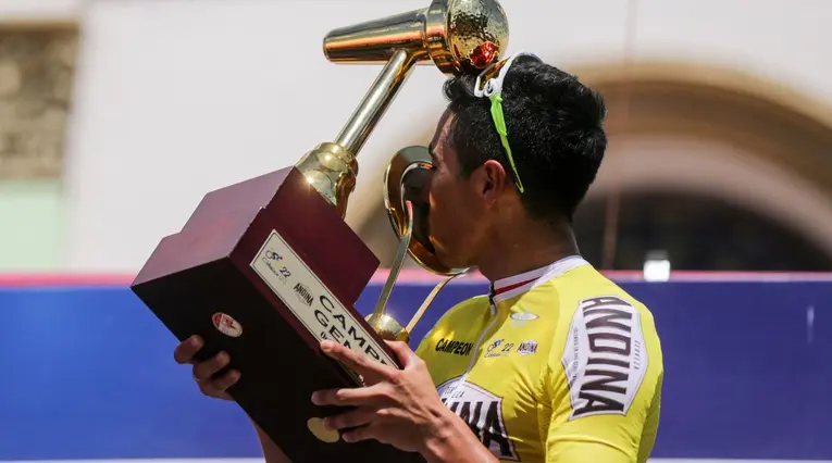 Aldemar Reyes del Team Medellín en el Clásico RCN
