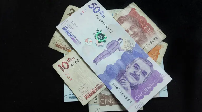 Billetes / Billetes Colombianos / Pesos colombianos / Dinero / Plata / Peso Colombiano / Pesos 