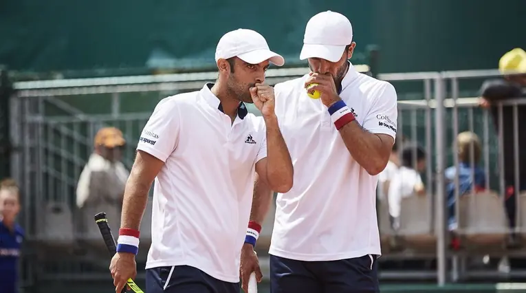 Cabal y Farah tuvieorn un mal balance en París.