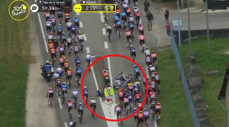 Caída masiva en Tour de Francia: Pogacar se salvó de milagro [VIDEO] 