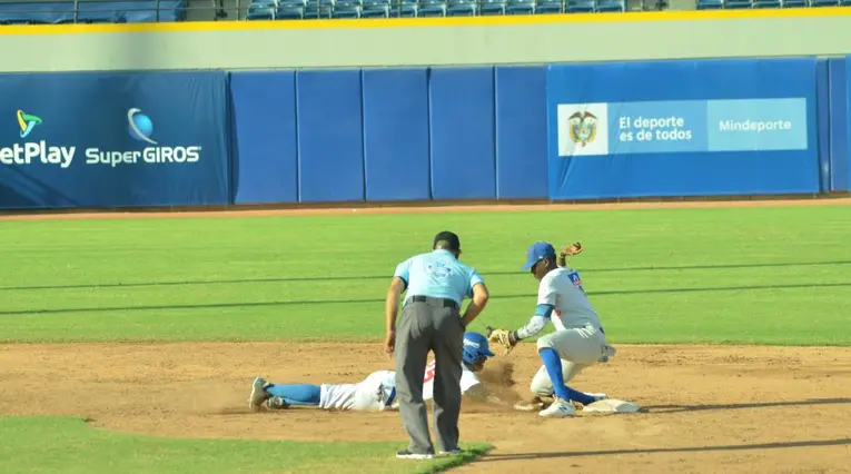 Caimanes Vs. Vaqueros