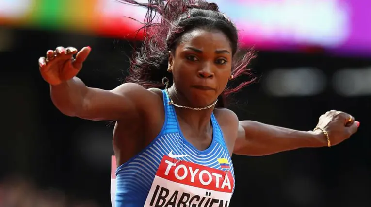 Caterine Ibargüen en la Liga Diamante