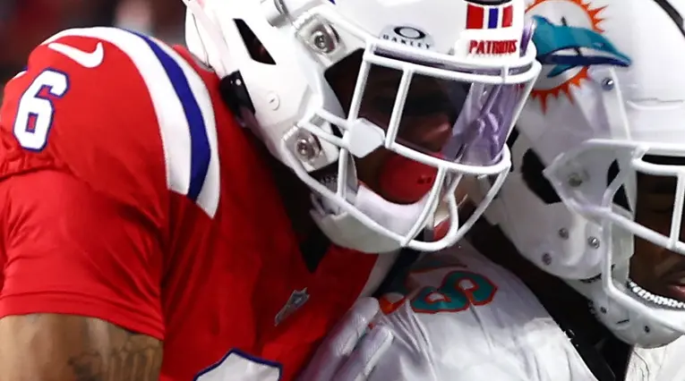 Christian González fue destacado entre los mejores jugadores de septiembre en la NFL