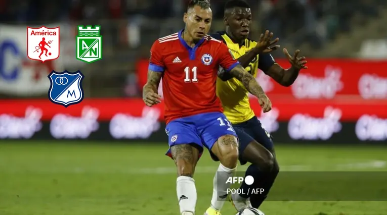 Eduardo Vargas con la Selección de Chile vs Ecuador
