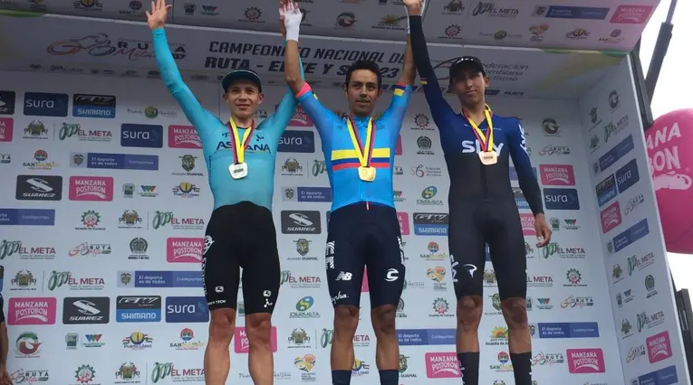 Miguel Ángel López, Daniel Martínez y Egan Bernal